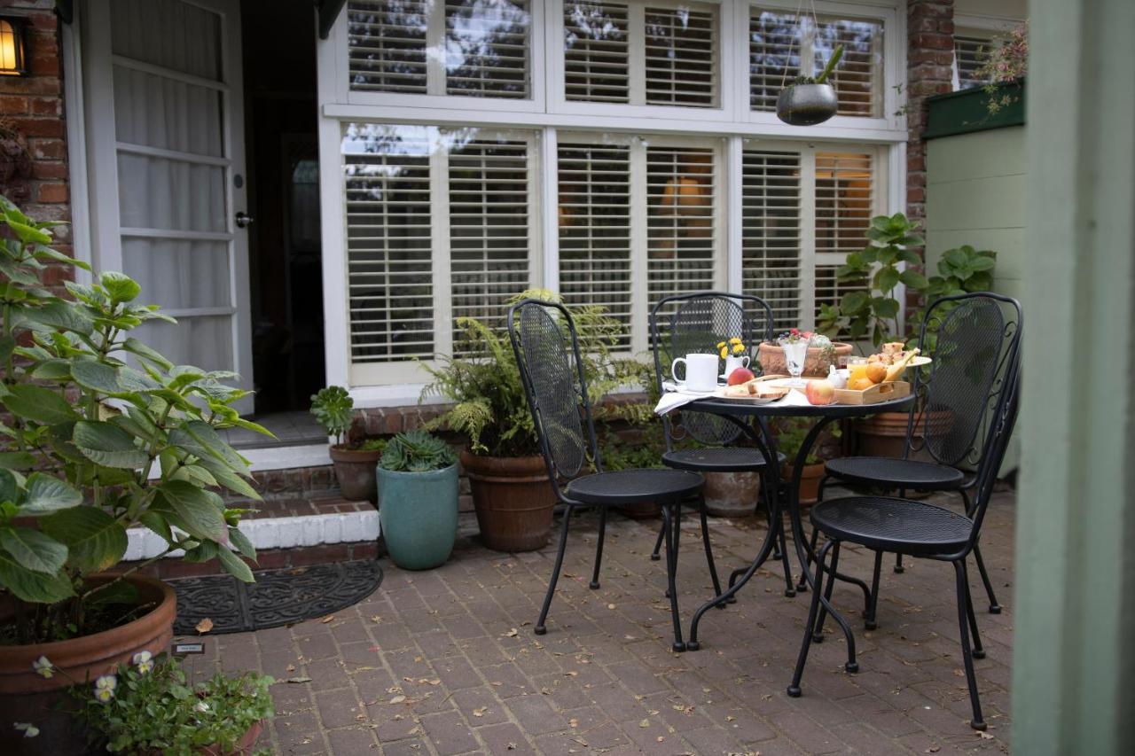 Carmel Garden Inn Eksteriør bilde