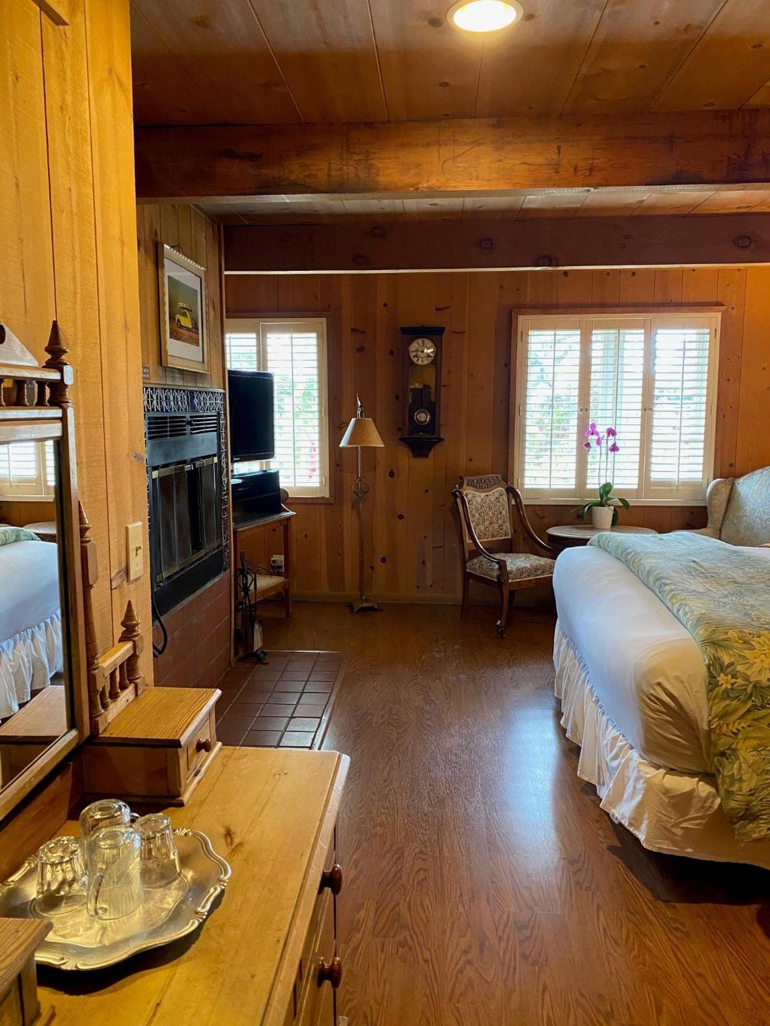 Carmel Garden Inn Eksteriør bilde
