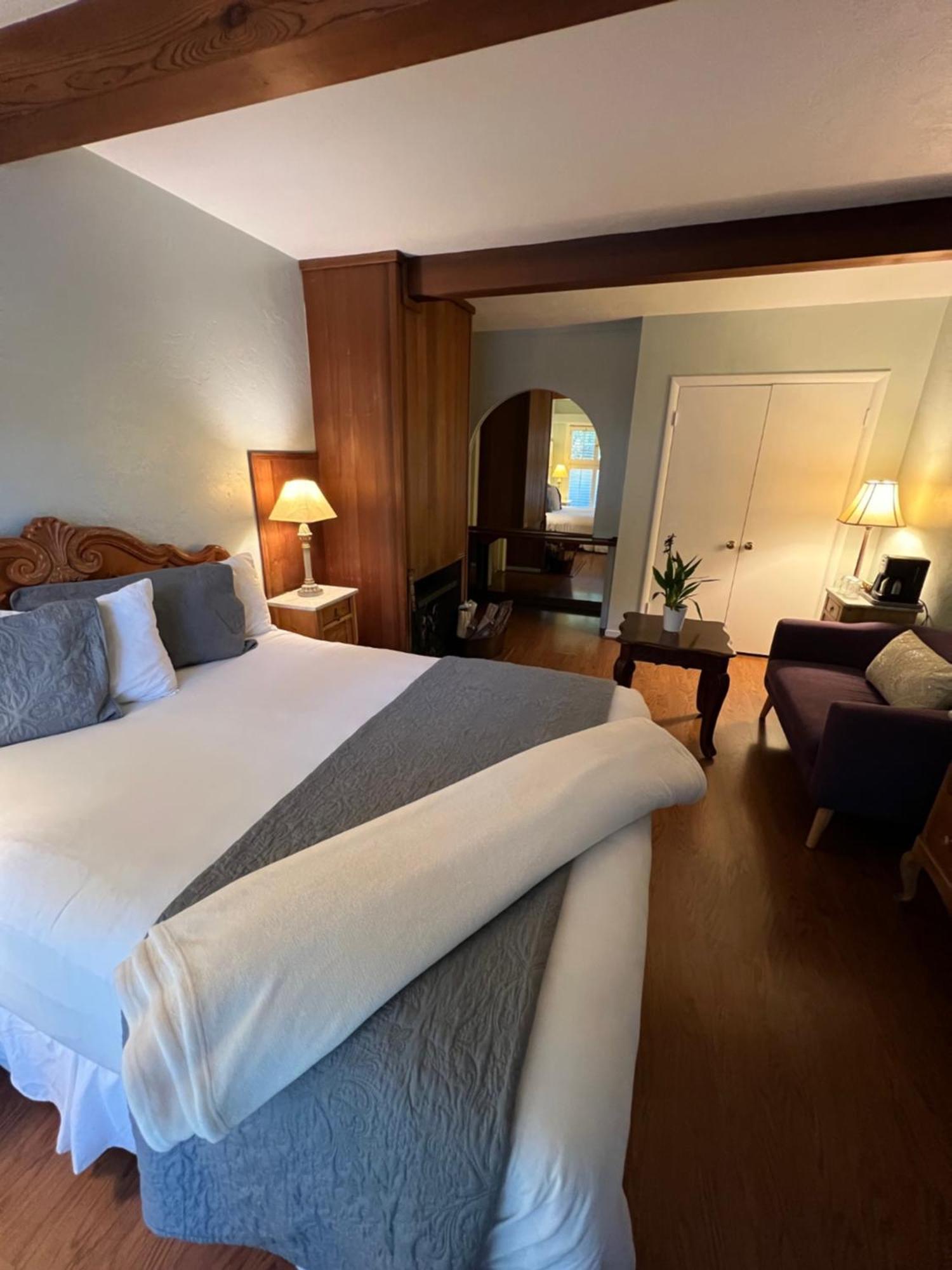 Carmel Garden Inn Eksteriør bilde