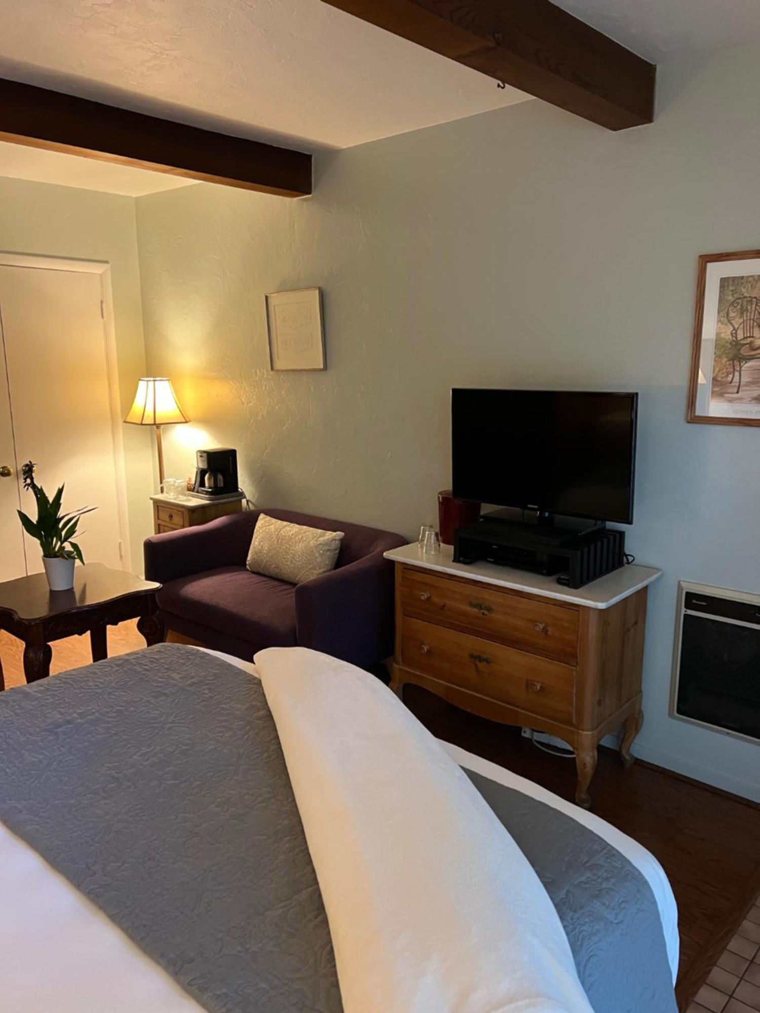 Carmel Garden Inn Eksteriør bilde