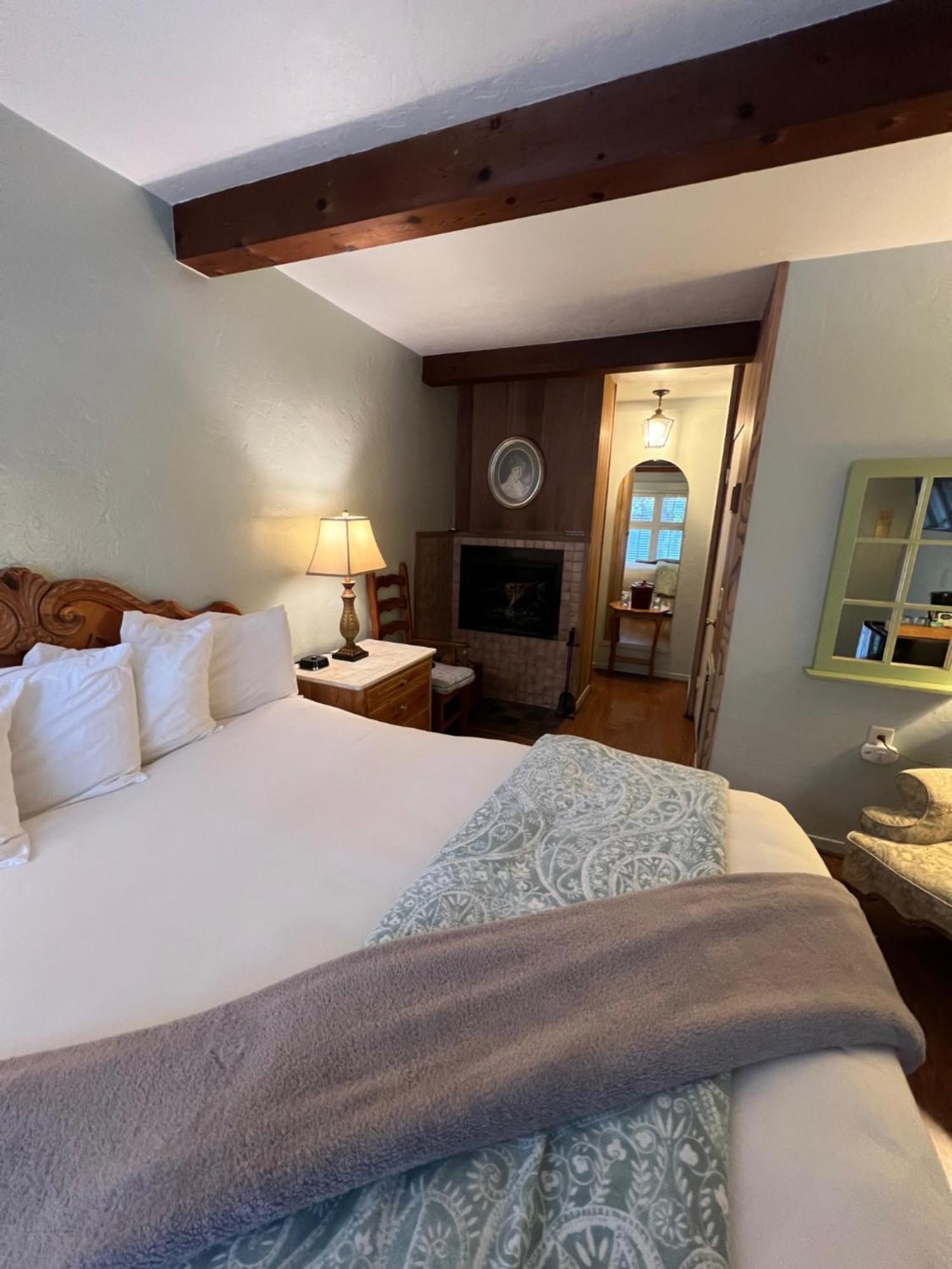 Carmel Garden Inn Eksteriør bilde